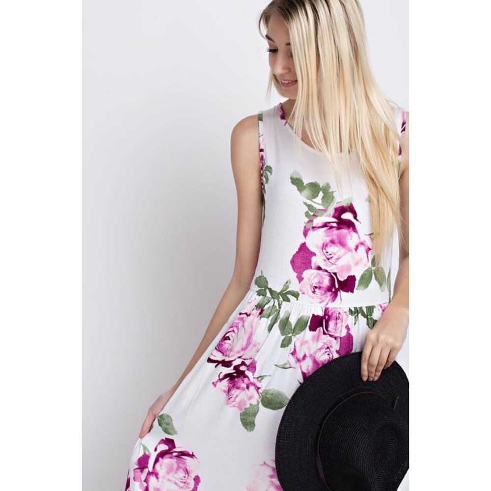 🎉HP🎉 Ivory Sleeveless Floral Maxi Dress - Picture 3 of 3